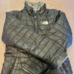 North Face Youth Kids Jacket Coat. Reversible 2 sides (black and gray)